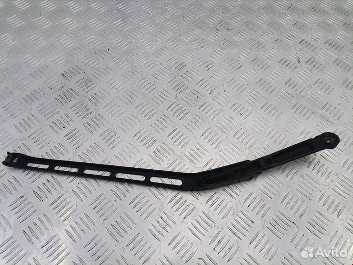 Щеткодержатель (поводок стеклоочистителя, дворник)