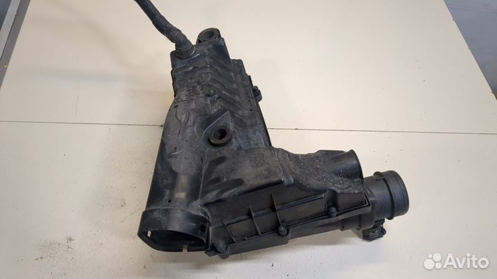 Корпус воздушного фильтра Volkswagen Passat 6, 2009