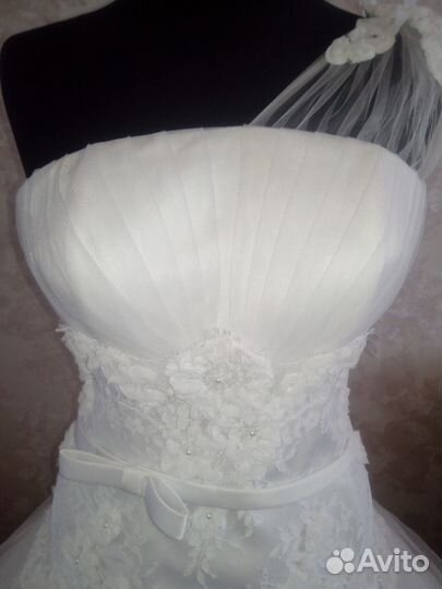 Свадебные платья