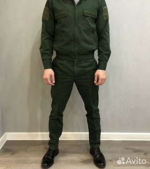 Офисная военная форма. Зеленая