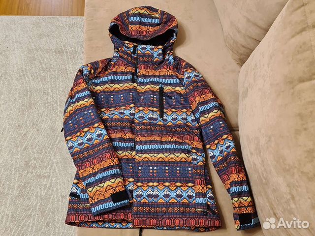 Сноубордическая куртка