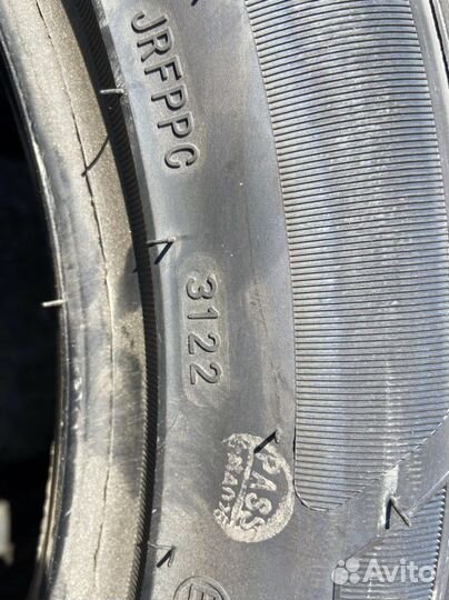 Roadmarch Prime A/S 215/55 R17 98