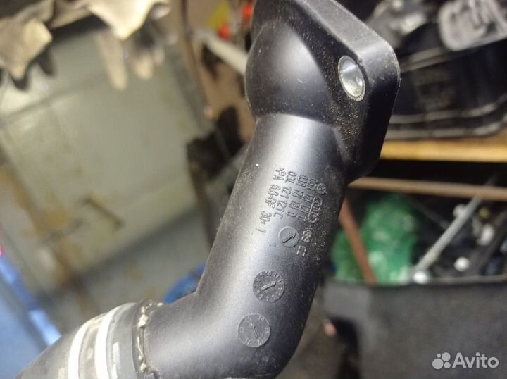 Патрубок крышка термостата шкода октавия а 5