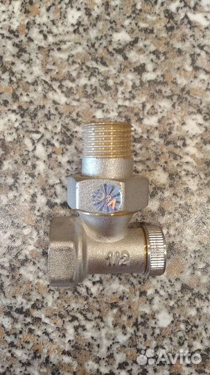 Клапан для радиатора