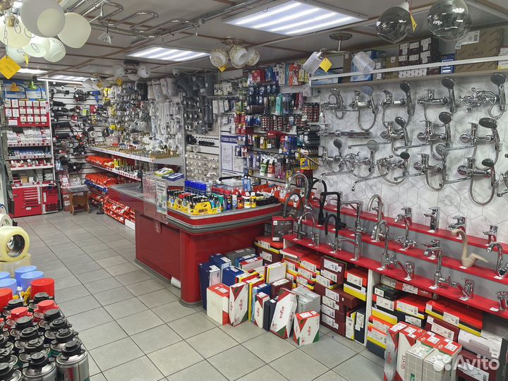 Продавец консультант в строительный магазин