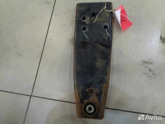 Кронштейн редуктора Lincoln Navigator 2002-2006