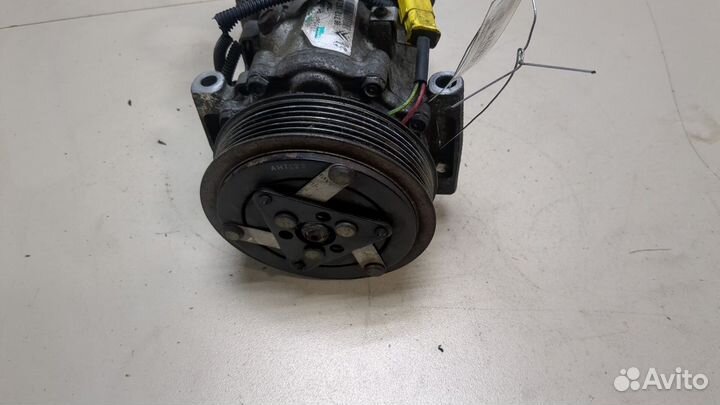 Компрессор кондиционера Peugeot 207, 2010