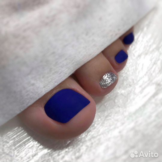 Маникюр педикюр