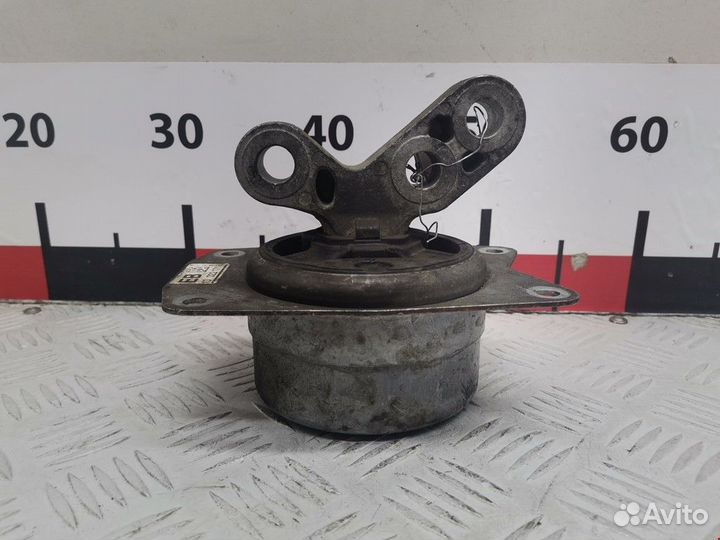 Подушка крепления двигателя Opel Insignia (A) 2010