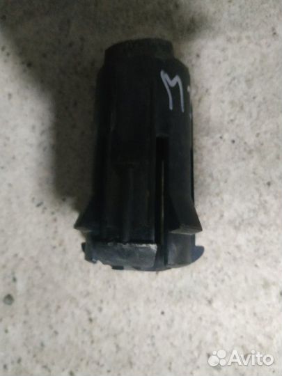 Кронштейн Mazda 3 BK 2007