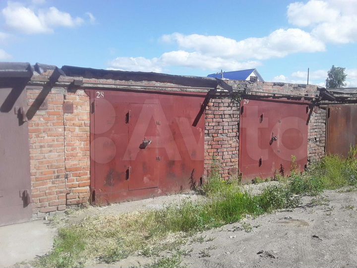 Гараж, > 30 м²