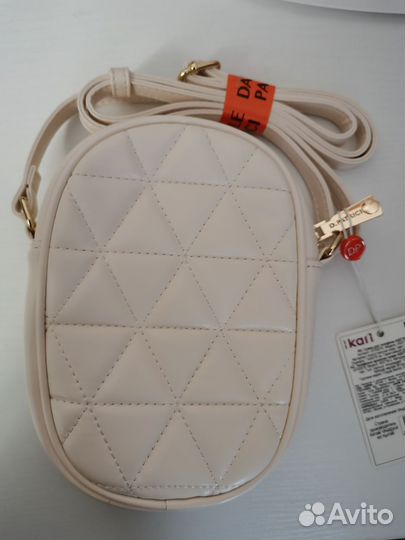 Маленькая летняя сумочка бежевая