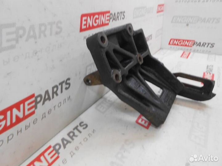 Кронштейн кондиционера Nissan AD VEY10(90-99)