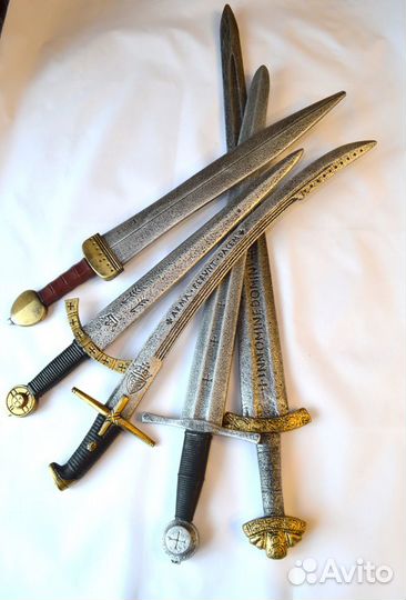 Меч викинга рыцаря богатыря крестоносца гладиатора