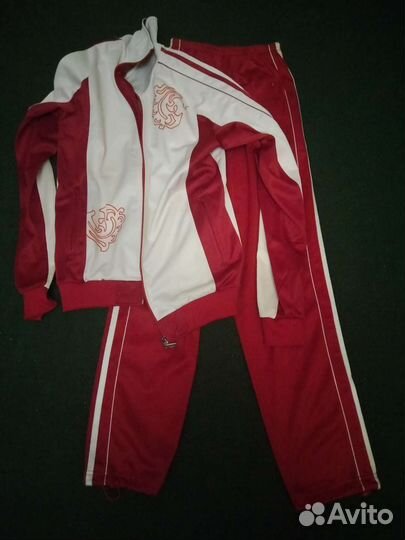 Спортивный костюм