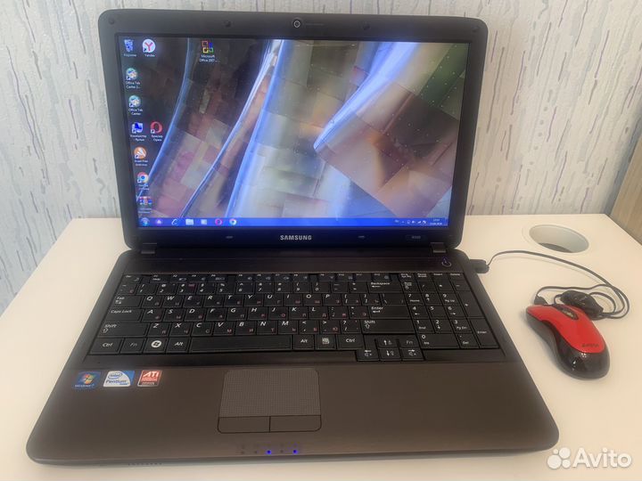 Ноутбук samsung r540