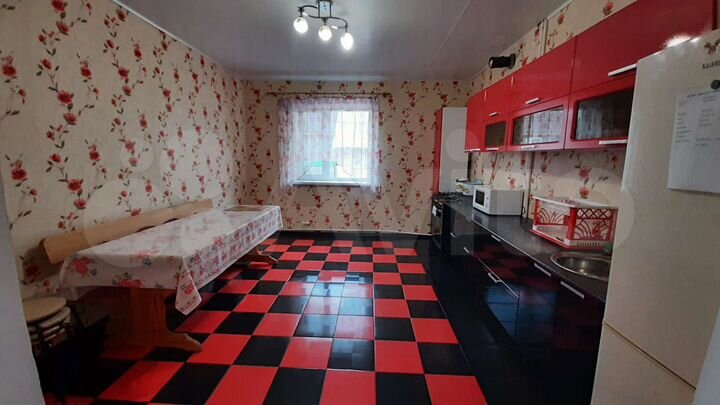 Дом 130 м² на участке 6 сот.