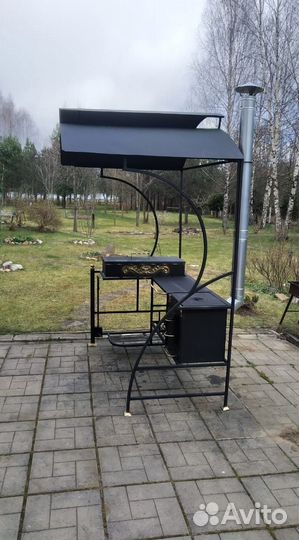 Мангал с крышей