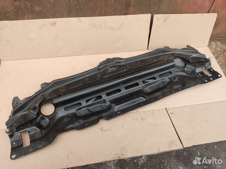 Панель передняя верхняя bmw e60