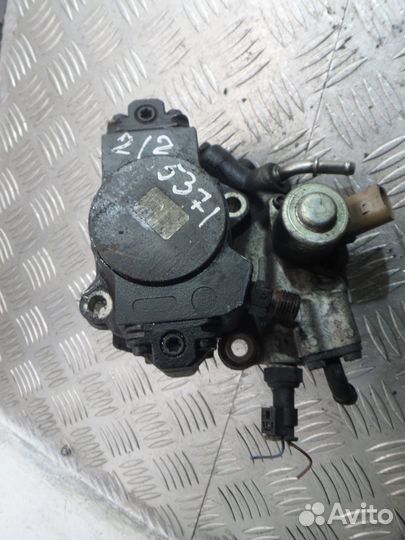 Насос топливный (тнвд) Mercedes-Benz E-Class