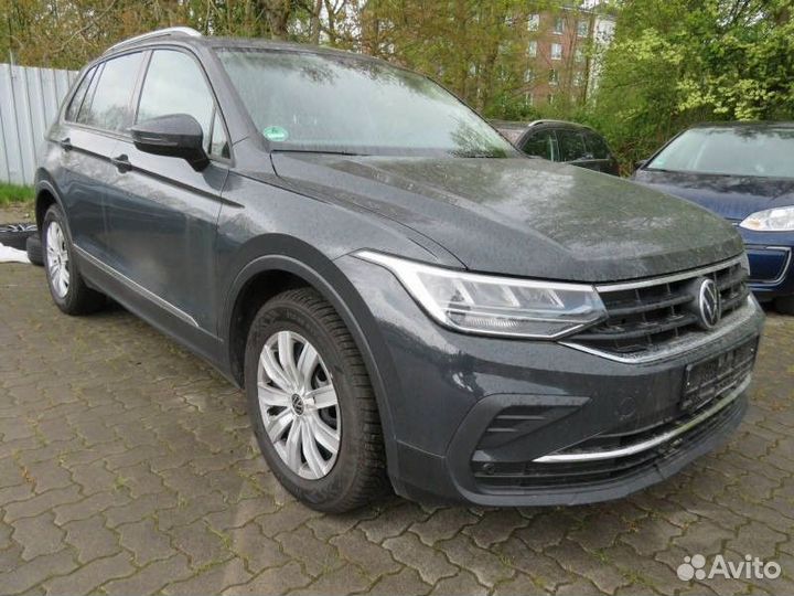 В разборе Volkswagen Tiguan 2