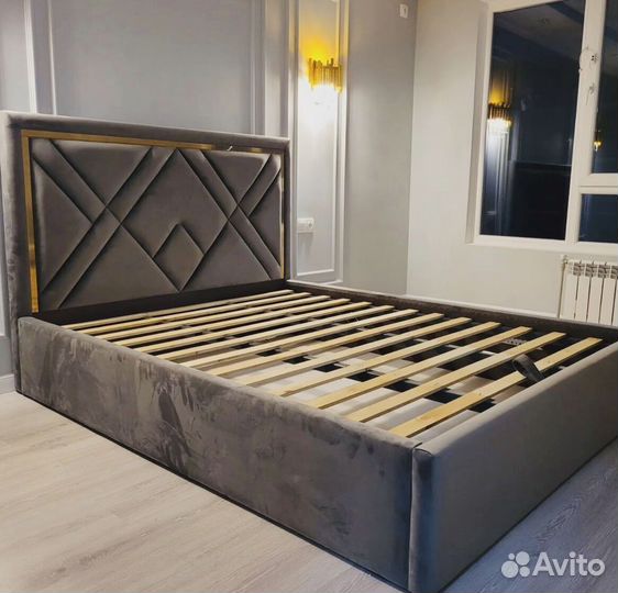 Дизайнерская кровать