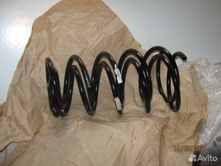 Mazda (пружины задние)