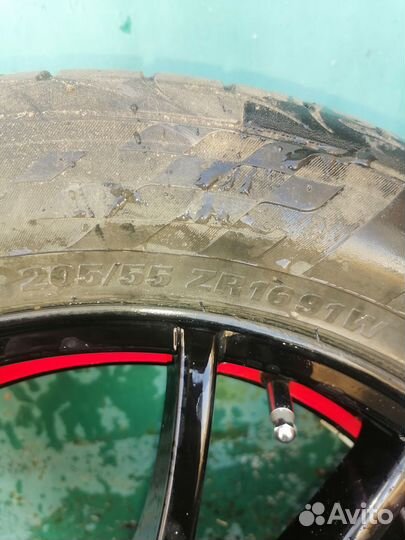 Литые диски с шинами 205/55 R16