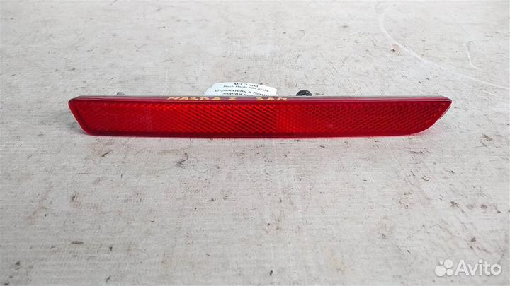 Отражатель в бампер задний левый Mazda 3 BK 02-09г