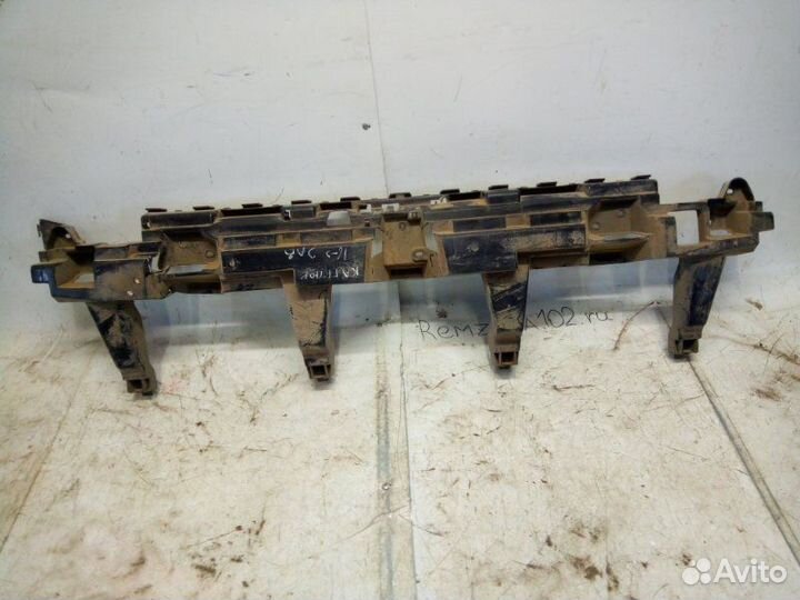 Усилитель бампера задний Renault Kaptur 1 2016