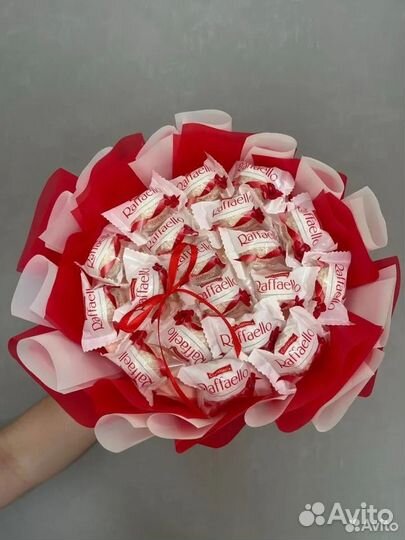 Сладкий букет из конфет