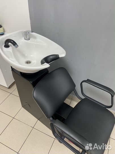 Мойка с креслом парикмахерская