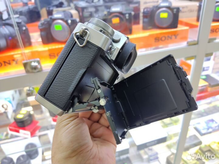 Fujifilm X-T3 Body пробег 27 кадров