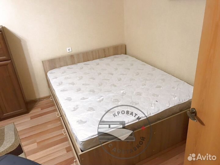 Кровать
