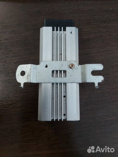 Блок управления топливным насосом Toyota Land