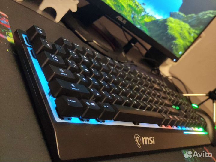 Игровая клавиатура Msi