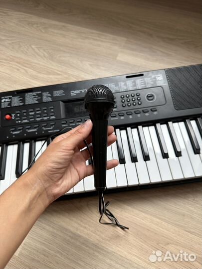 Синтезатор клавиши фортепиано Denn DEK494