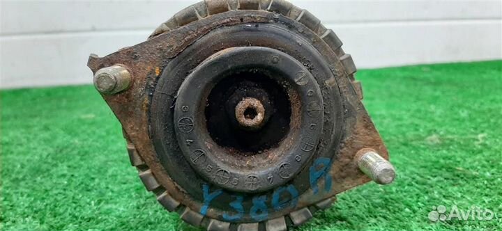 Стойка амортизатора задняя Subaru Legacy/ Outback