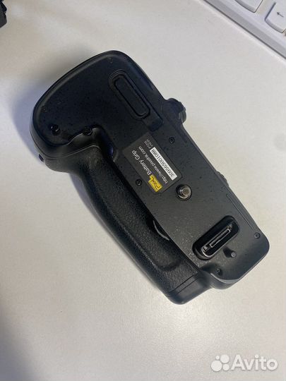 Батарейный блок nikon