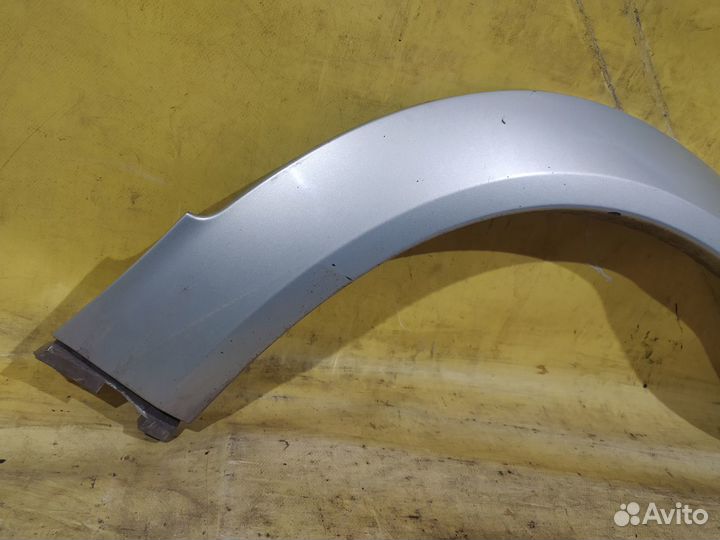 Накладка переднего крыла правого Subaru Legacy
