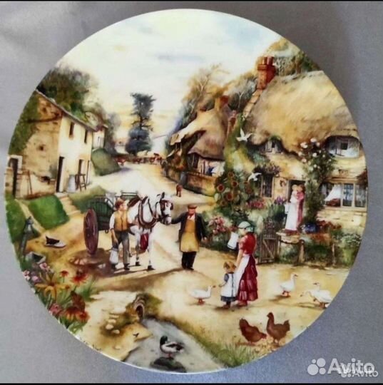 Тарелки настенные Wedgwood, R Doulton, R Worcester