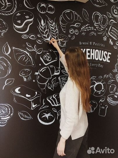 Роспись и оформление стен / дизайнер