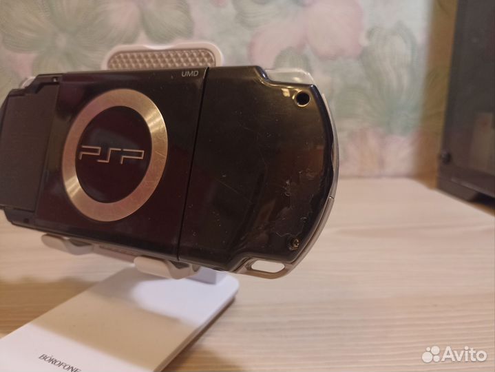 Sony PSP 2008 прошитая + игры