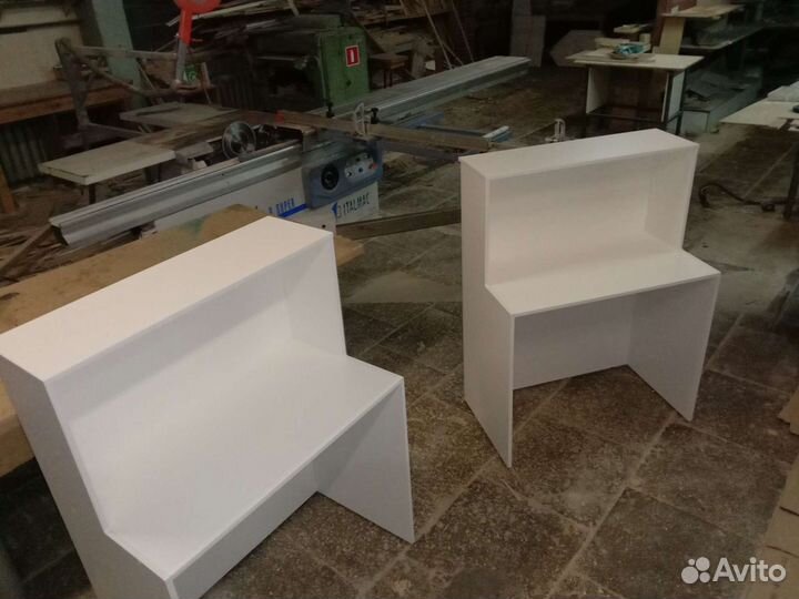 Стойка ресепшн эконом, новая