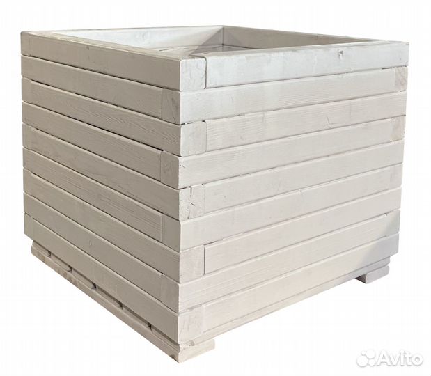 Кашпо крашенное из лиственницы 