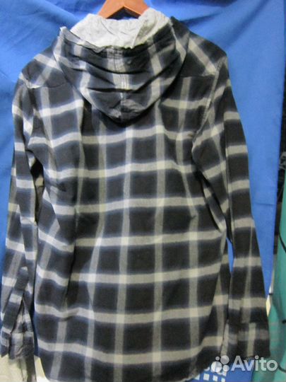 Теплая рубашка в клетку, с капюшоном