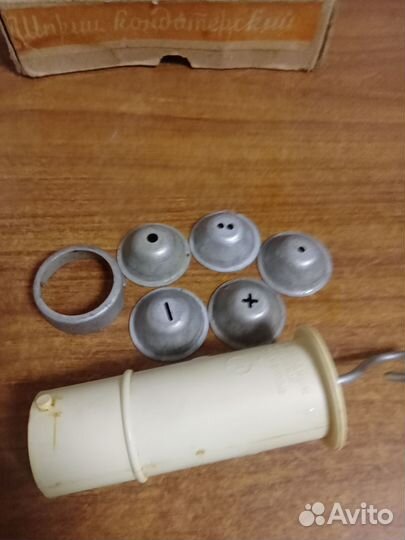 Кулинарный шприц