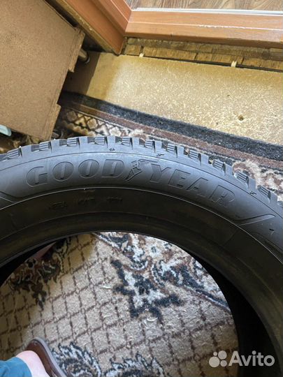 Goodyear Ultra Grip Ice Arctic 2 2.25/60 R18