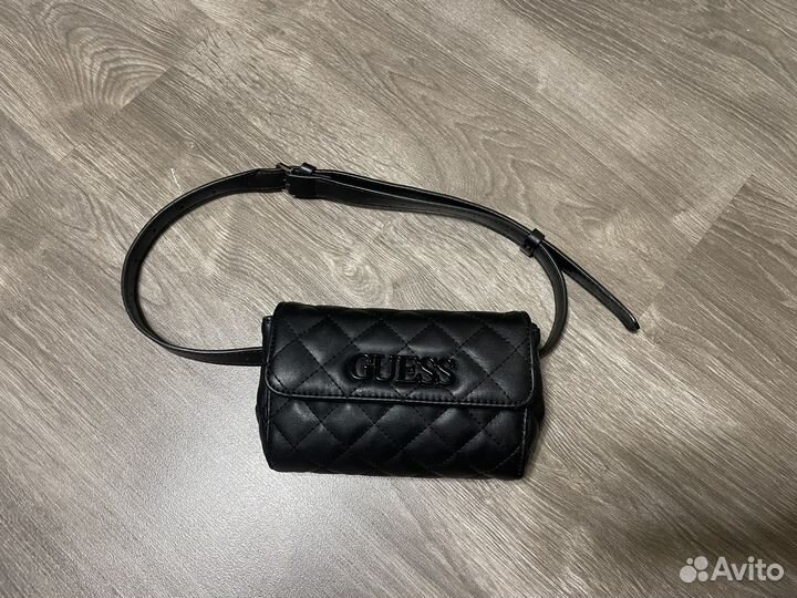 Поясная сумка Guess