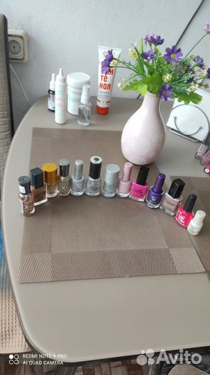 Лаки, средства для маникюра в дар